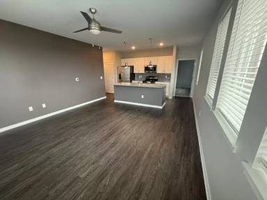Main picture of 7321 Aspect Dr