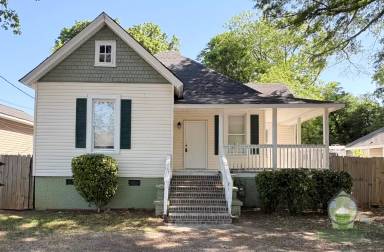 Main picture of 520 Perry Ave