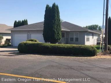 Main picture of 2402 E L Ave