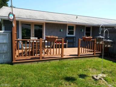Main picture of 34 W Castle Way