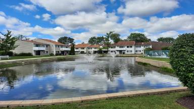 Main picture of 3900 Bayside Dr