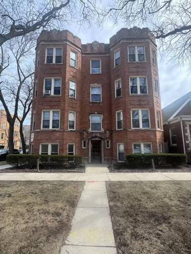 Main picture of 4831 N Washtenaw Ave