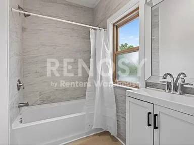 Main picture of 3348 3rd Ave S
