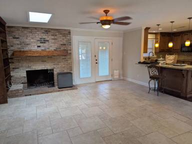 Main picture of 3808 64th Dr