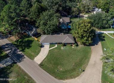 Main picture of 118 Bellegrove Blvd