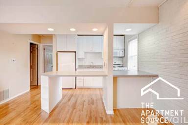 Main picture of 455 W Grant Pl