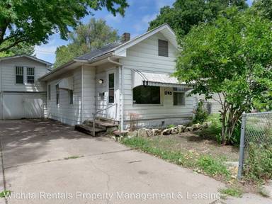 Main picture of 1749 S Main St