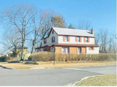 Main picture of 205 W Flower St