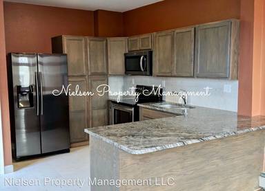 Main picture of 601 W Mercury St