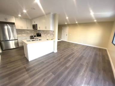 Main picture of 15723 Mansel Ave