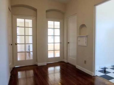 Main picture of 401 Hyde St