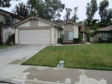 Main picture of 41526 Avenida de la Reina