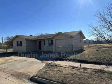 Main picture of 2015 2nd St