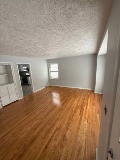 Main picture of 2520 Ellen Ave