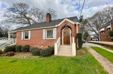 Main picture of 210 W Faris Rd
