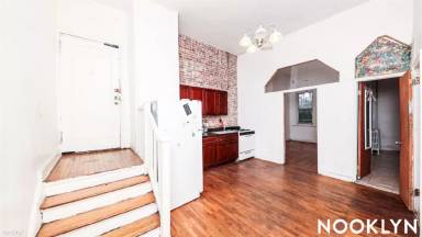 Main picture of 12 Hart St