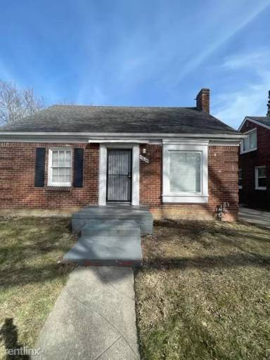 Main picture of 19626 Revere St