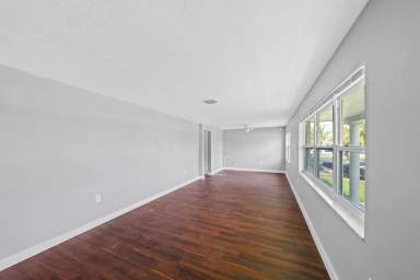 Main picture of 1147 Manatee Dr
