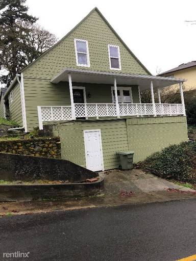 Main picture of 246 N 3rd Pl