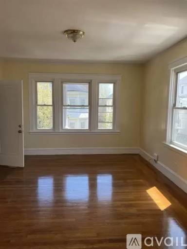 Main picture of 38 Health Ave