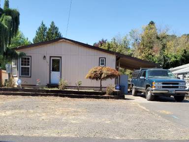 Main picture of 1914 D St
