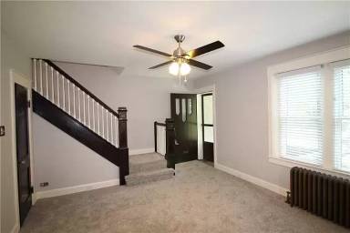 Main picture of 5214 Beeler St