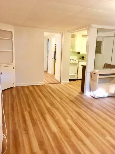 Main picture of 810 Houston Ave