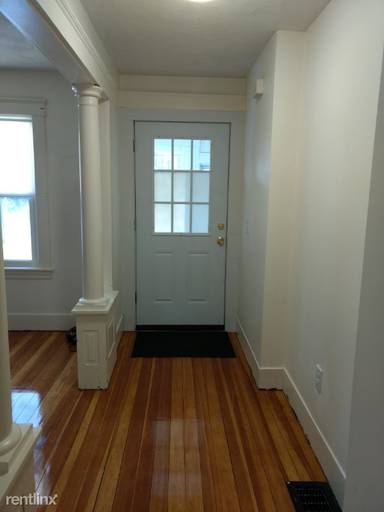 Main picture of 12 Clark St