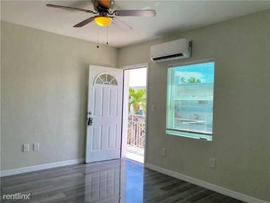 Main picture of 935 8th St