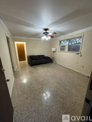 Main picture of 5353 Annunciation St