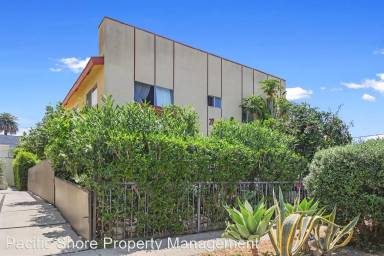 Main picture of 2850 Alsace Ave