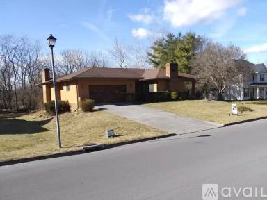 Main picture of 1724 Handley Ave