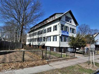 Main picture of 142 Rowe St