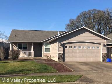 Main picture of 4041 Woodward Dr NE