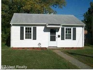 Main picture of 5 Phelps Cir