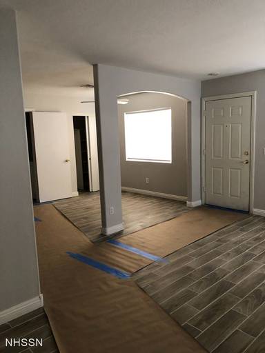 Main picture of 3266 Dragon Fly St