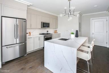 Main picture of 214 Market St