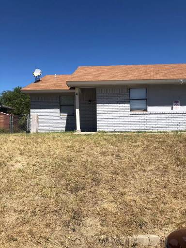 Main picture of 205 North Dr