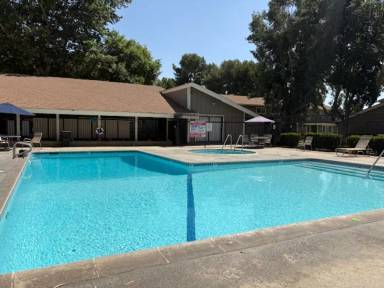 Main picture of Vista Loma Village