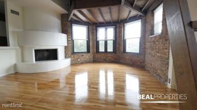 Main picture of 556 W Wellington Ave