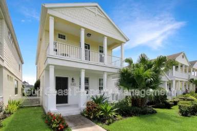 Main picture of 6417 Autumn Woods Way