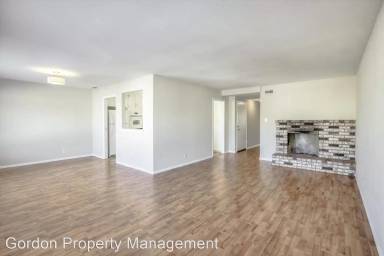 Main picture of 1245 44th Ave