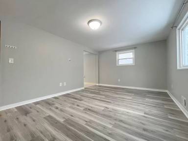 Main picture of 424 Springville Ave