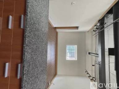 Main picture of 1822 Ridge Ave