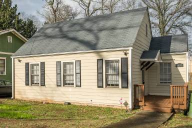 Main picture of 1095 Deckner Ave SW