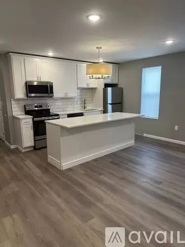 Main picture of 5333 Wayne Ave