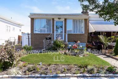 Main picture of 208 Stonyhill Rd