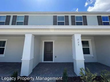 Main picture of 735 Costa Ln