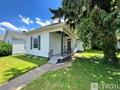 Main picture of 2212 Willard Ave