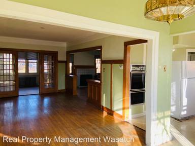 Main picture of 1466 E Gilmer Dr